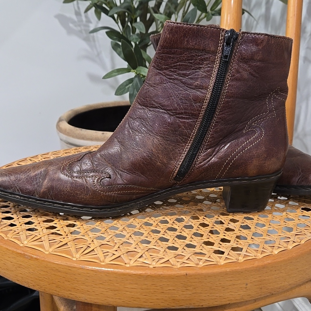 Vintage/Retro Y2K Rieker Brown Leather Cowboy/Western Ankle Boots - Picture 9 of 11